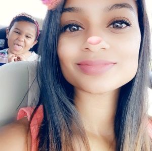 Meet your Posher, Viviana